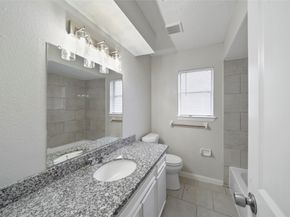 904 Ellena Road 16, Houston TX 77076