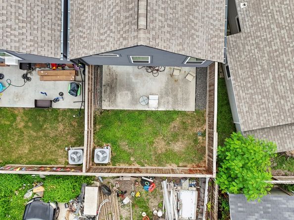 7033 Avenue L, Houston TX 77011
