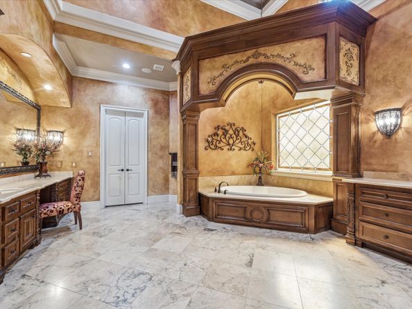 22 Sunset Park Lane, Sugar Land TX 77479