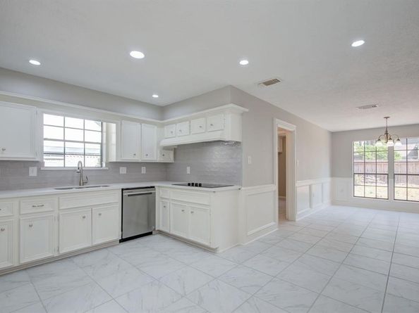11918 Glenway Drive, Houston TX 77070