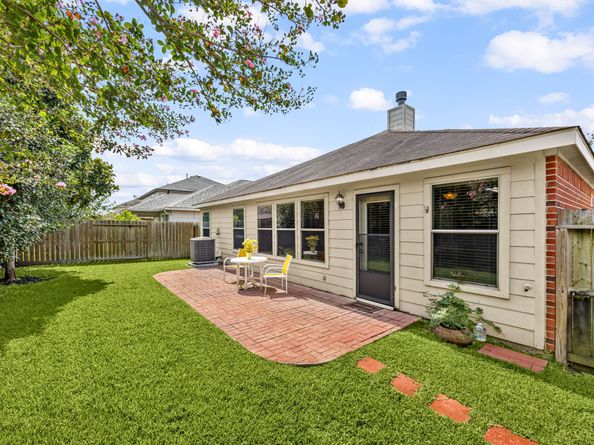 511 Remington Chase Court, Houston TX 77073