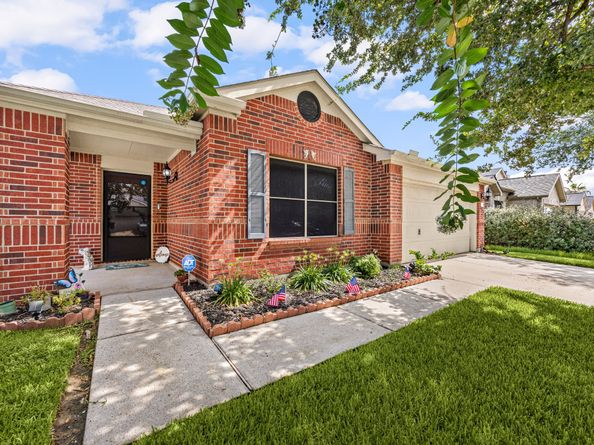 511 Remington Chase Court, Houston TX 77073