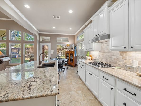 207 N Vershire Circle, The Woodlands TX 77354