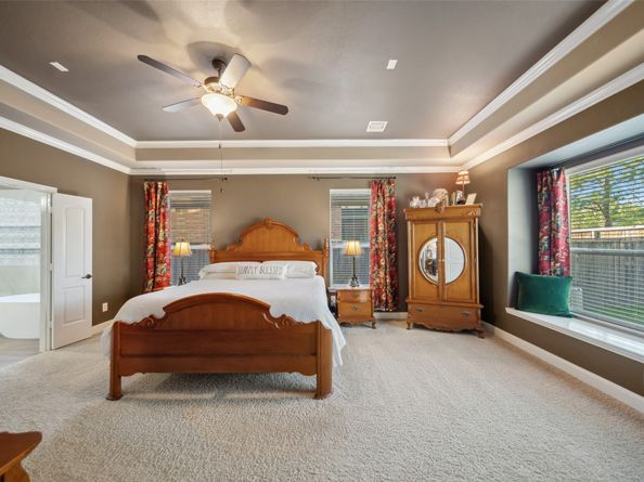 207 N Vershire Circle, The Woodlands TX 77354