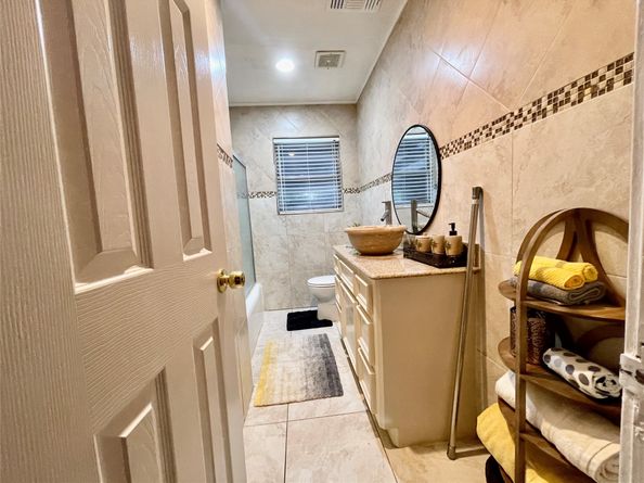 8406 Glen Valley Drive, Houston TX 77061