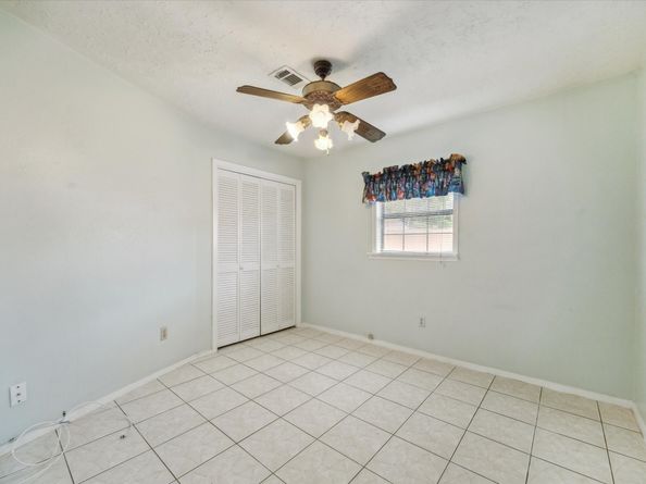 14038 Towne Way Drive, Sugar Land TX 77498