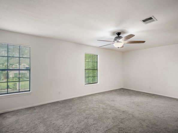 5122 Foresthaven Drive, Houston TX 77066