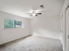 5122 Foresthaven Drive, Houston TX 77066