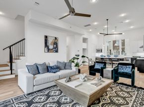 3 N St Charles St E Street, Houston TX 77003