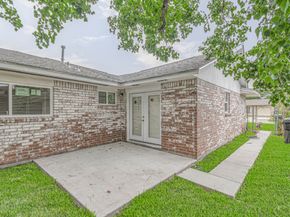 5003 Denoron Drive, Houston TX 77048