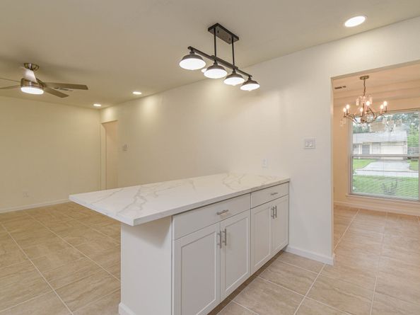 5003 Denoron Drive, Houston TX 77048