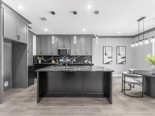 7963 Miley St, Houston TX 77028