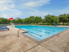 4710 Meadowthorn Court, Friendswood TX 77546