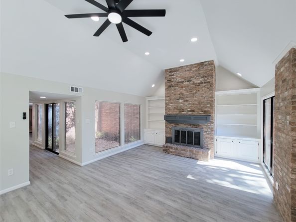 15686 Barkers Landing Road, Houston TX 77079