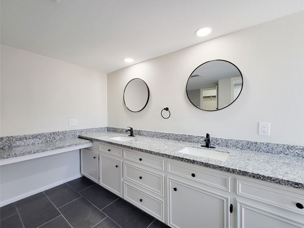 15686 Barkers Landing Road, Houston TX 77079