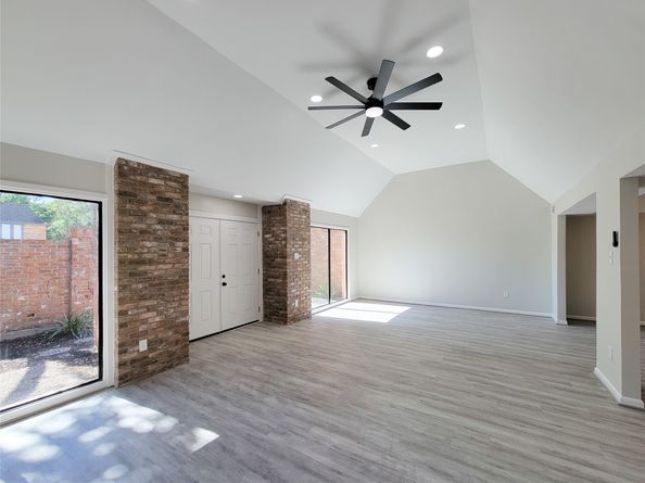 15686 Barkers Landing Road, Houston TX 77079
