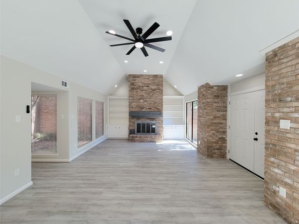 15686 Barkers Landing Road, Houston TX 77079