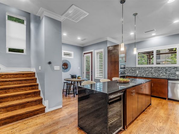1403 Cook Street Street, Houston TX 77006