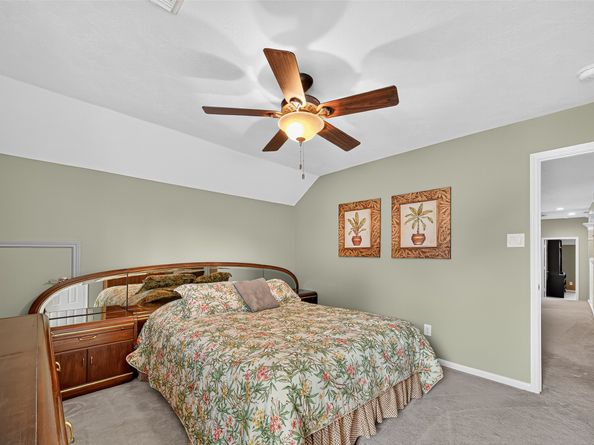 17107 Parsley Hawthorne Court, Houston TX 77059