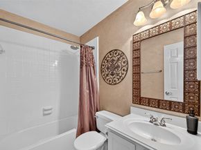 17107 Parsley Hawthorne Court, Houston TX 77059