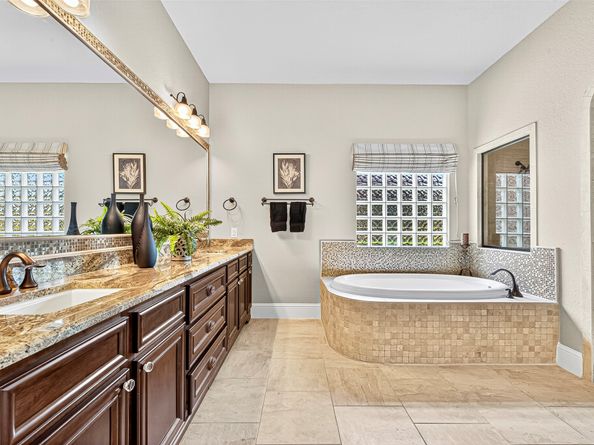23 Quiet Path Drive, Sugar Land TX 77498