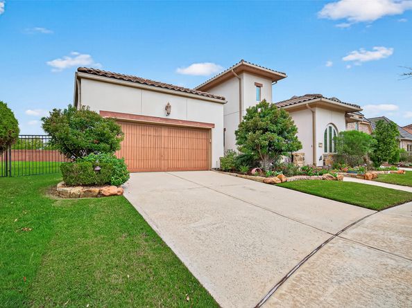 23 Quiet Path Drive, Sugar Land TX 77498