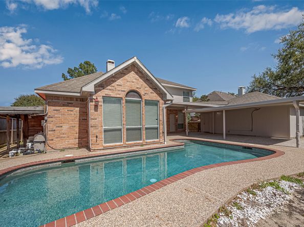 16939 Sandestine Drive, Houston TX 77095