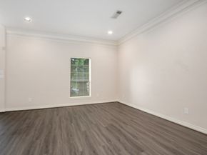 5001 Jackson Street, Houston TX 77004