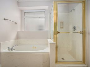 5001 Jackson Street, Houston TX 77004