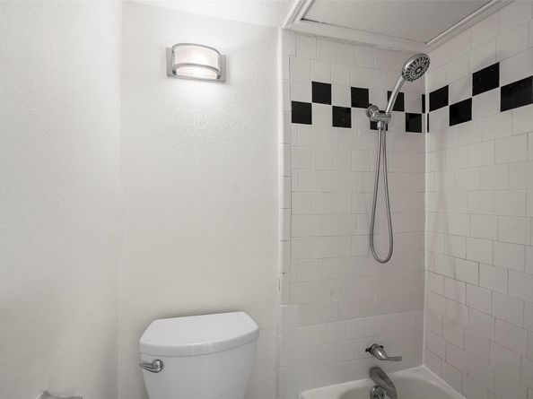 3400 Timmons Lane 66, Houston TX 77027