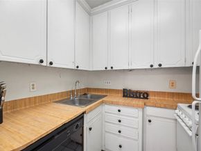 3400 Timmons Lane 66, Houston TX 77027