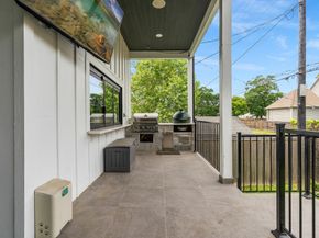 1011 Wynnwood Lane, Houston TX 77008