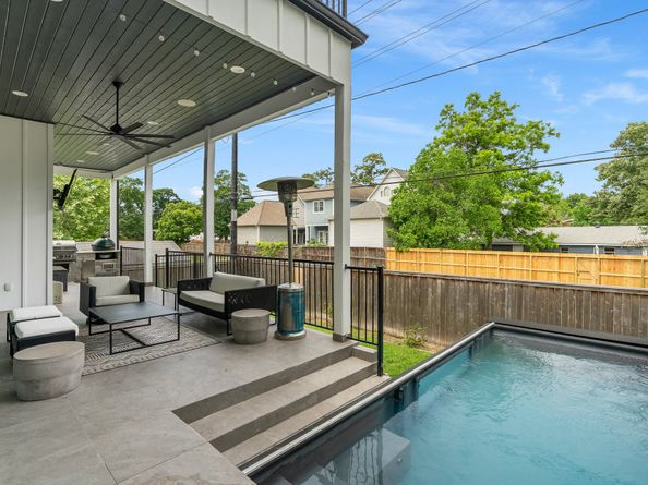 1011 Wynnwood Lane, Houston TX 77008