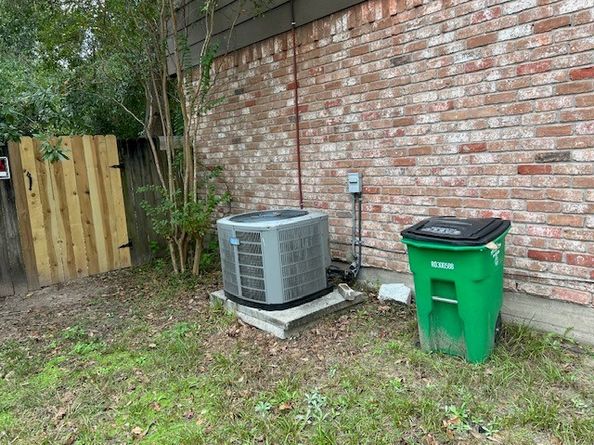 2126 Little Cedar Drive, Houston TX 77339