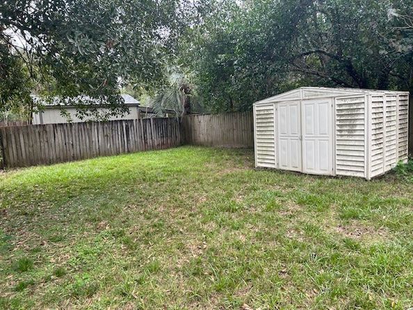 2126 Little Cedar Drive, Houston TX 77339
