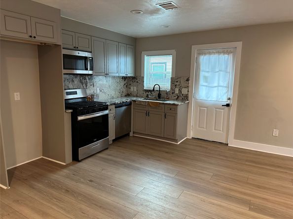 4504 Kingsbury Street, Houston TX 77021