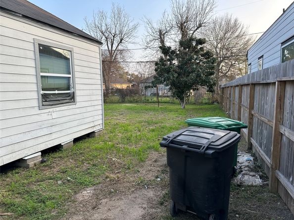 4504 Kingsbury Street, Houston TX 77021