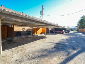 1911 Sherwood Forest Street 10, Houston TX 77043