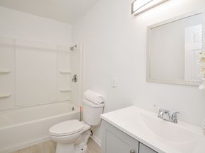 1911 Sherwood Forest Street 10, Houston TX 77043