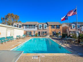 1911 Sherwood Forest Street 10, Houston TX 77043