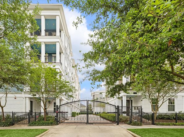 326 W 18th Street, Houston TX 77008