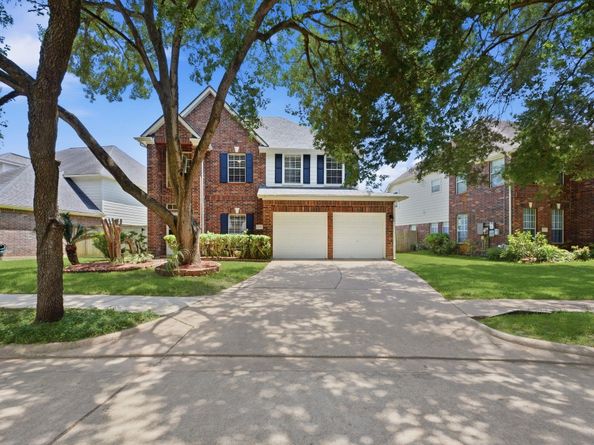 3126 Waters View Dr, Sugar Land TX 77478