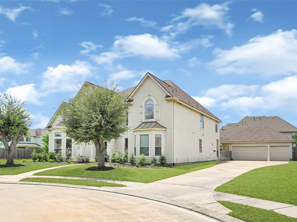 15103 Oldtown Bridge Court, Sugar Land TX 77498