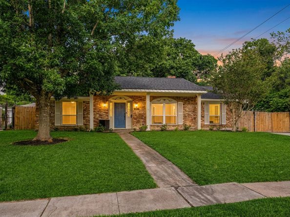 11314 Hillcroft Avenue, Houston TX 77035