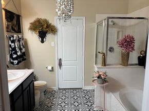 814 Heatherton Hill Lane, Houston TX 77047