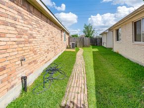 2226 Laurel Birch Drive, Houston TX 77014