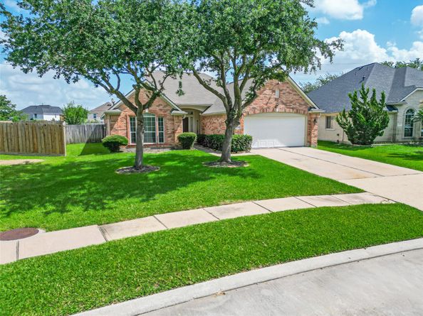 2226 Laurel Birch Drive, Houston TX 77014