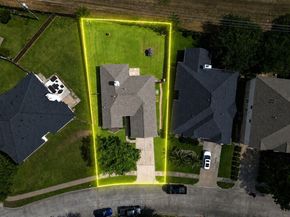 2226 Laurel Birch Drive, Houston TX 77014