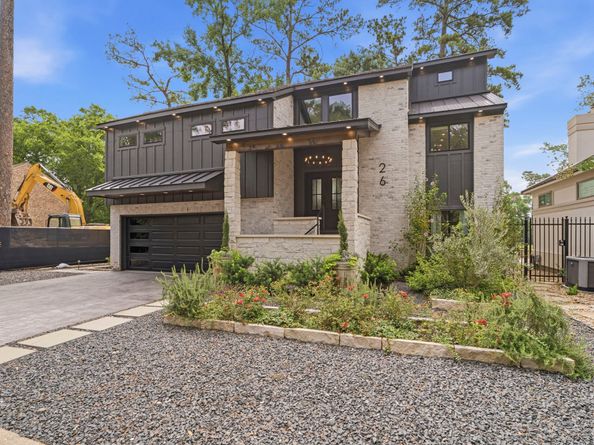 26 Leisure Lane, The Woodlands TX 77380