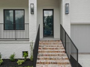 4009 Newshire Drive, Houston TX 77025